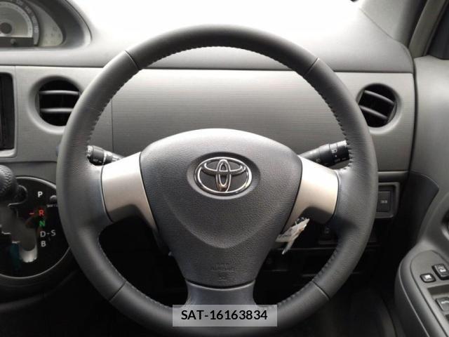 Toyota SIENTA 2014-05 7457768-14