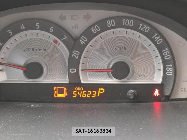 Toyota SIENTA 2014-05 7457768-28