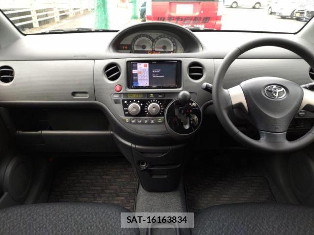 Toyota SIENTA 2014-05 7457768-2