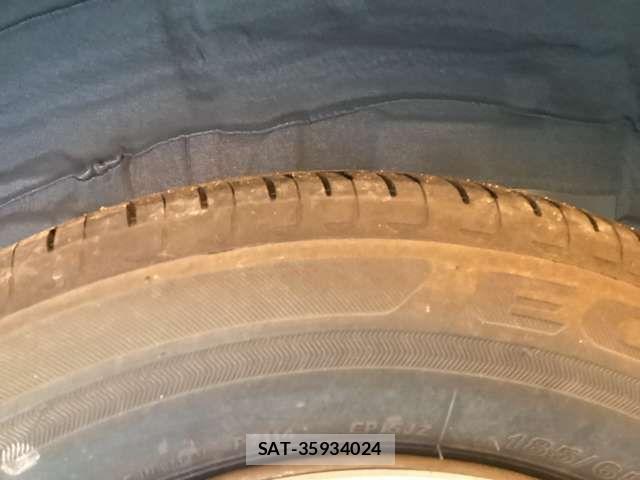 Toyota SIENTA 2025-02 7457722-17