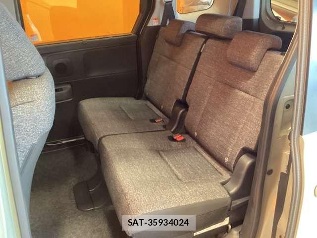 Toyota SIENTA 2025-02 7457722-19