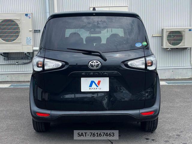 Toyota SIENTA 2018-02 7457757-15