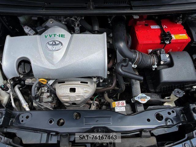 Toyota SIENTA 2018-02 7457757-17