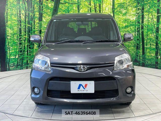 Toyota SIENTA 2012-02 7457770-13