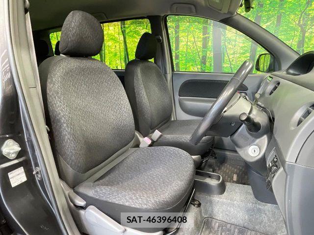 Toyota SIENTA 2012-02 7457770-6