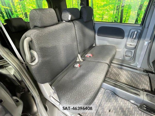 Toyota SIENTA 2012-02 7457770-7