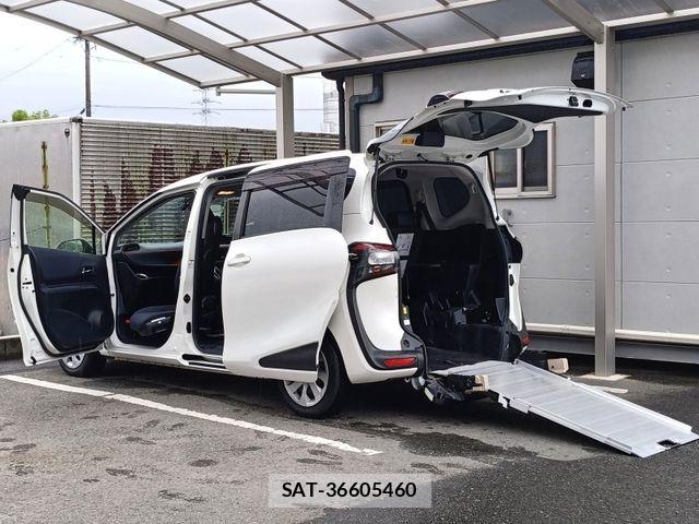 Toyota SIENTA 2017-11 7457750-0