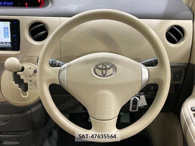 Toyota SIENTA 2011-09 7457771-12
