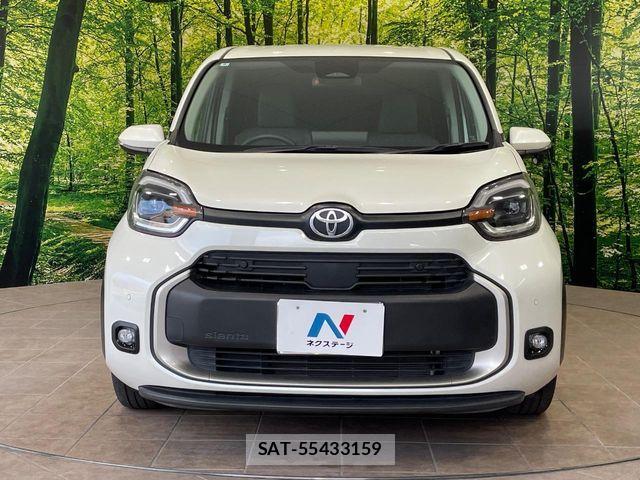 Toyota SIENTA 2022-09 7457726-14