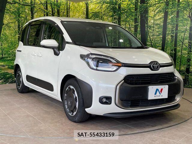 Toyota SIENTA 2022-09 7457726-16
