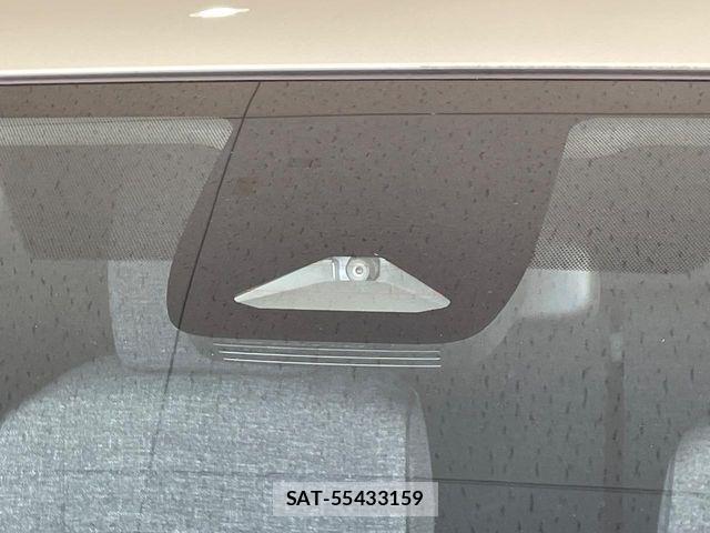 Toyota SIENTA 2022-09 7457726-6