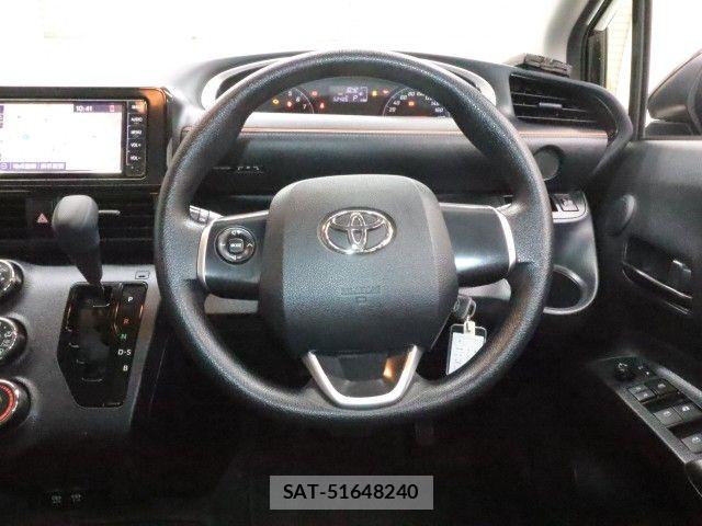 Toyota SIENTA 2019-07 7457753-20