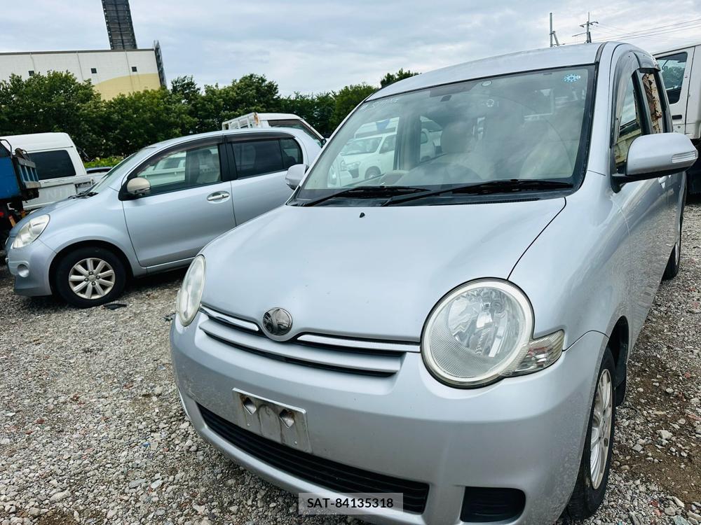 Toyota SIENTA 2010-03 7367373-0