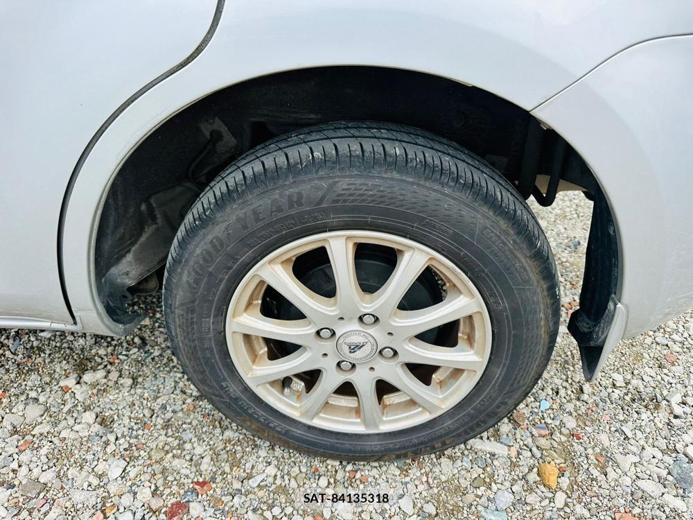 Toyota SIENTA 2010-03 7367373-30