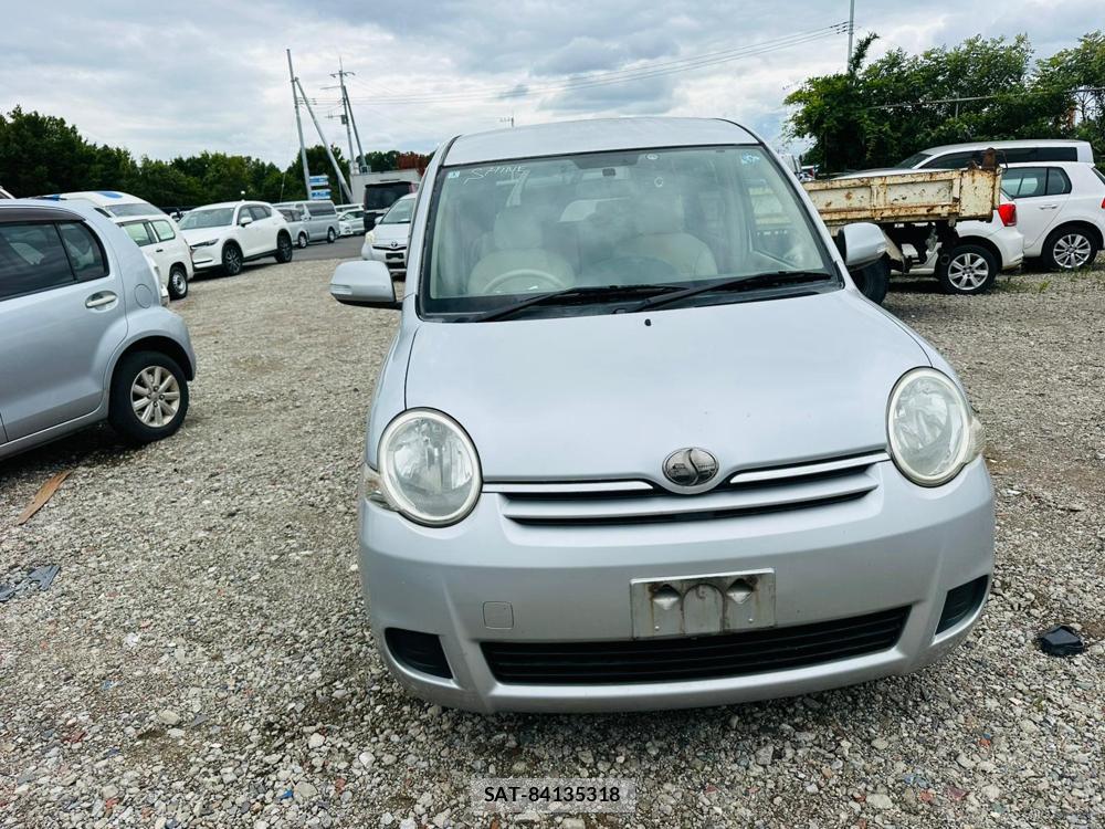 Toyota SIENTA 2010-03 7367373-7