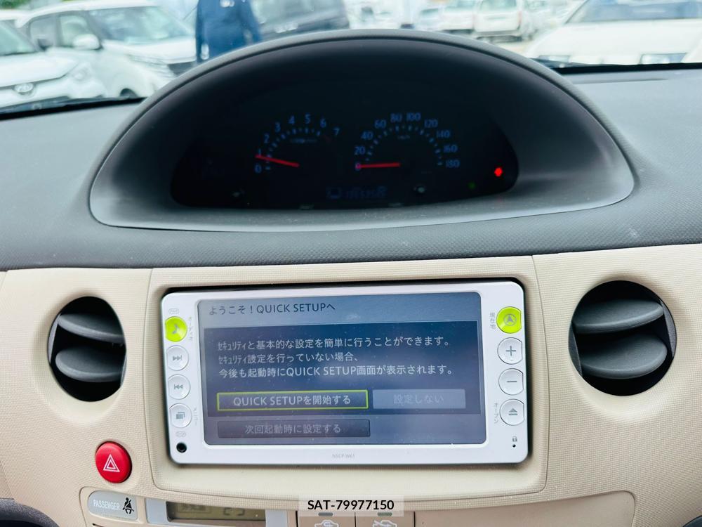 Toyota SIENTA 2011-10 7367375-18