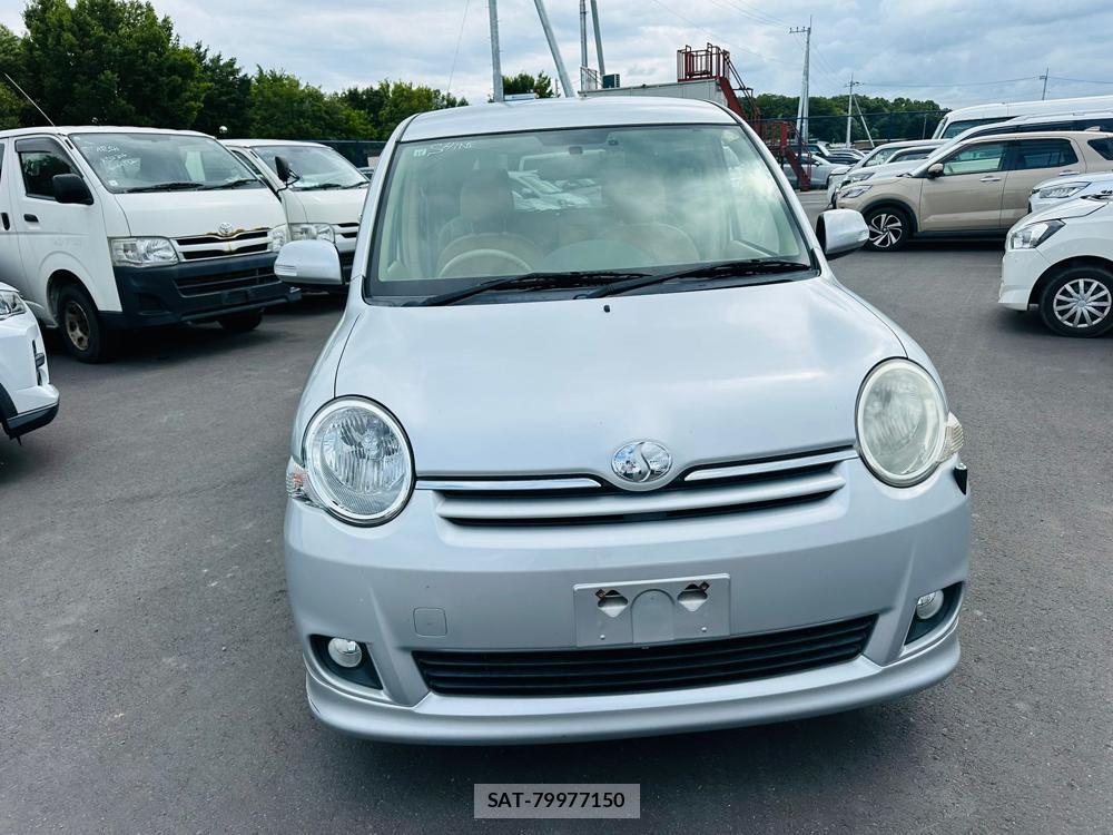 Toyota SIENTA 2011-10 7367375-7