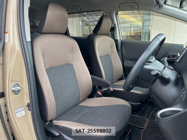 Toyota SIENTA 2021-05 7510030-9