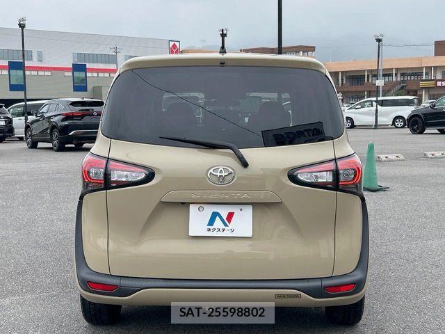 Toyota SIENTA 2021-05 7510030-15