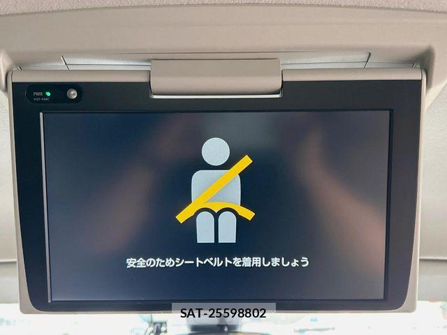 Toyota SIENTA 2021-05 7510030-4