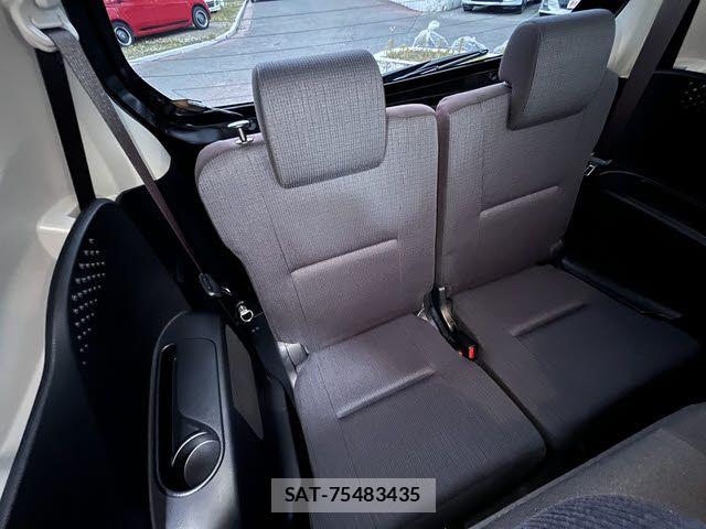 Toyota SIENTA 2016-10 7502809-12