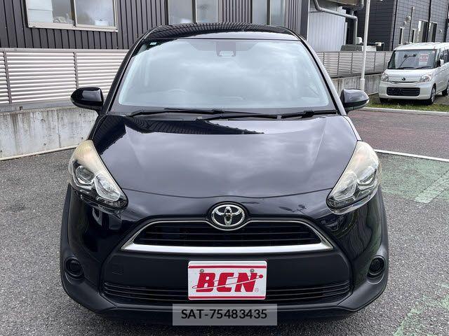 Toyota SIENTA 2016-10 7502809-21