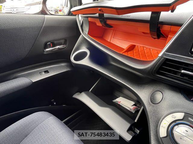 Toyota SIENTA 2016-10 7502809-23
