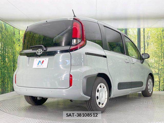 Toyota SIENTA 2023-01 7502801-17