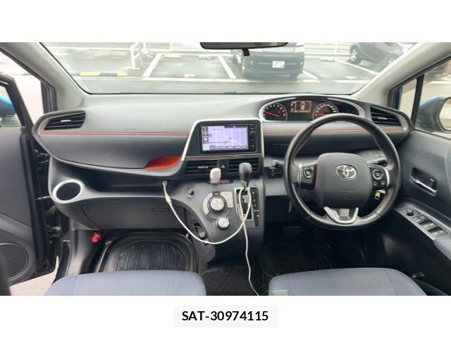 Toyota SIENTA 2015-07 7502819-17