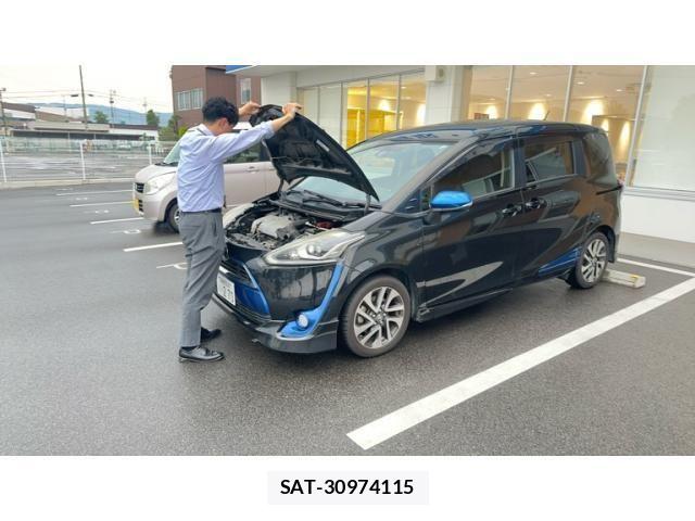 Toyota SIENTA 2015-07 7502819-3