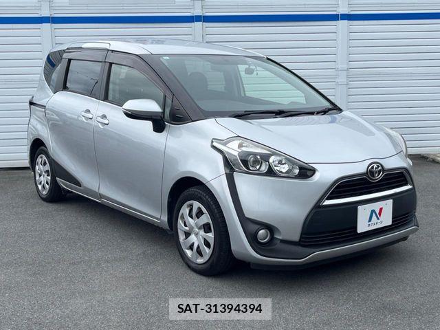 Toyota SIENTA 2017-07 7502815-14