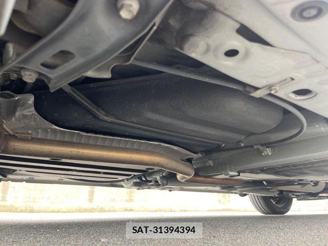 Toyota SIENTA 2017-07 7502815-19
