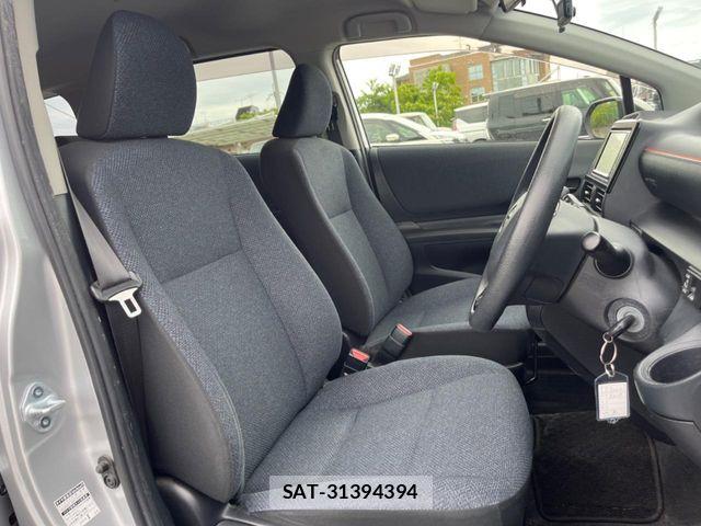 Toyota SIENTA 2017-07 7502815-5