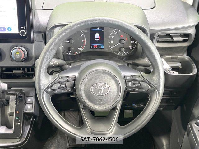 Toyota SIENTA 2024-08 7502799-11