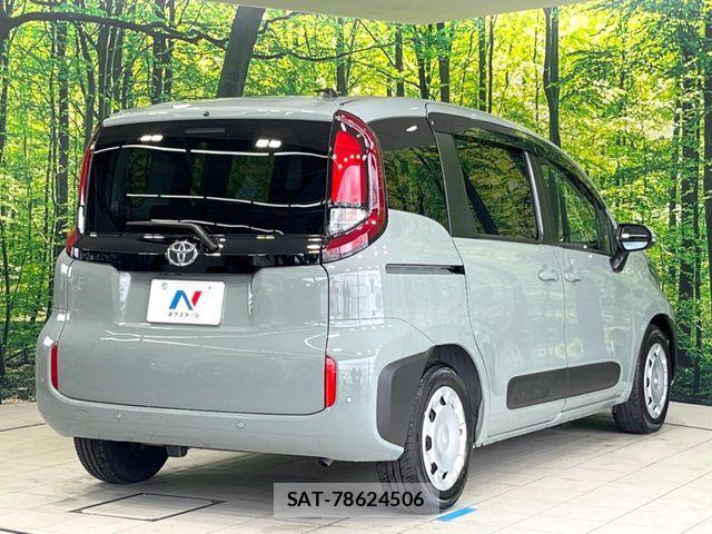 Toyota SIENTA 2024-08 7502799-17