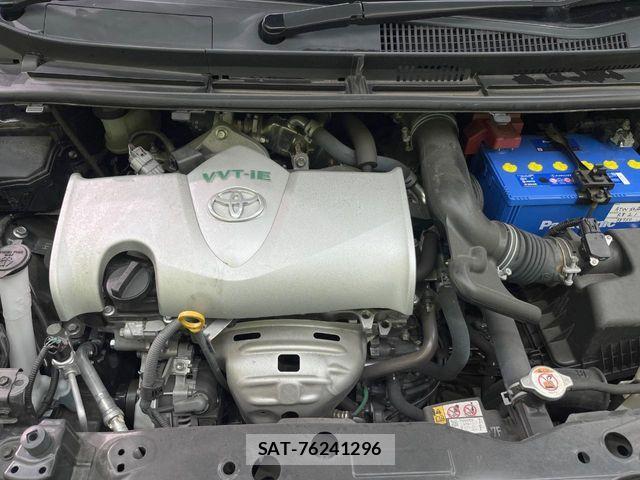 Toyota SIENTA 2020-02 7502802-17