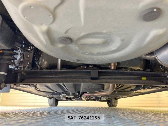 Toyota SIENTA 2020-02 7502802-18
