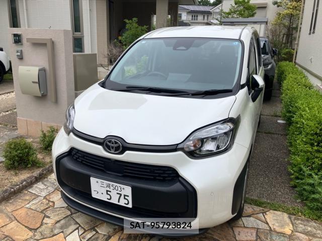 Toyota SIENTA 2023-01 7510021-0