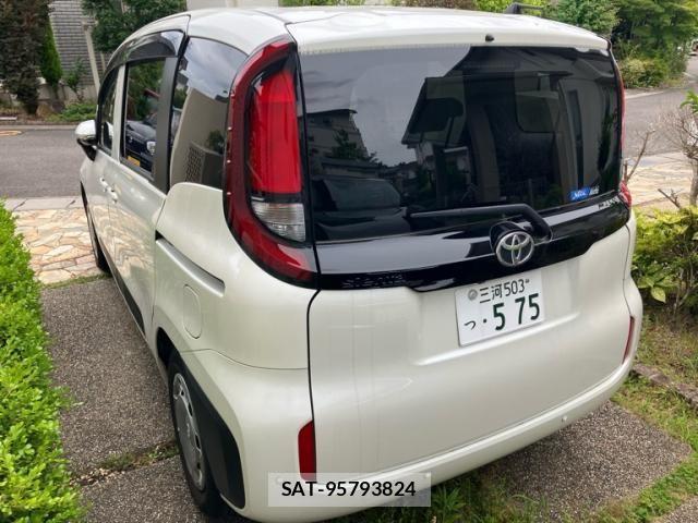 Toyota SIENTA 2023-01 7510021-5