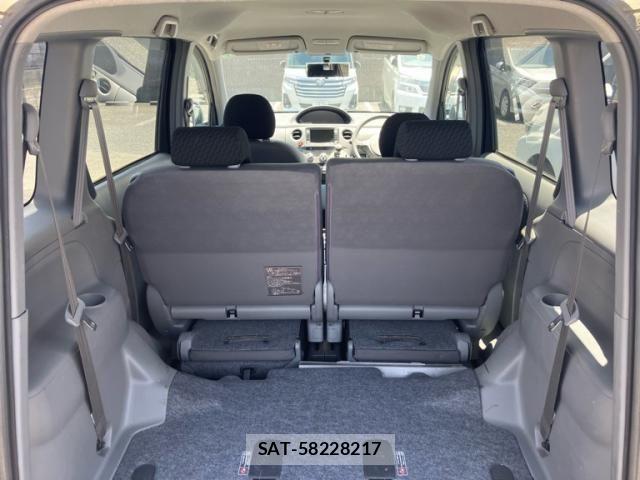 Toyota SIENTA 2007-10 7510043-10