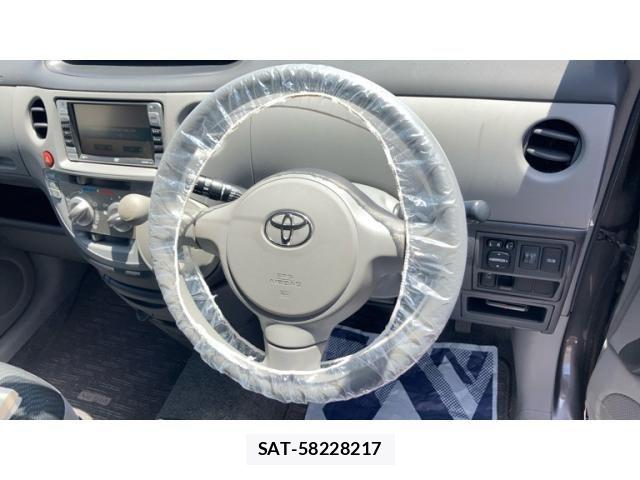 Toyota SIENTA 2007-10 7510043-15
