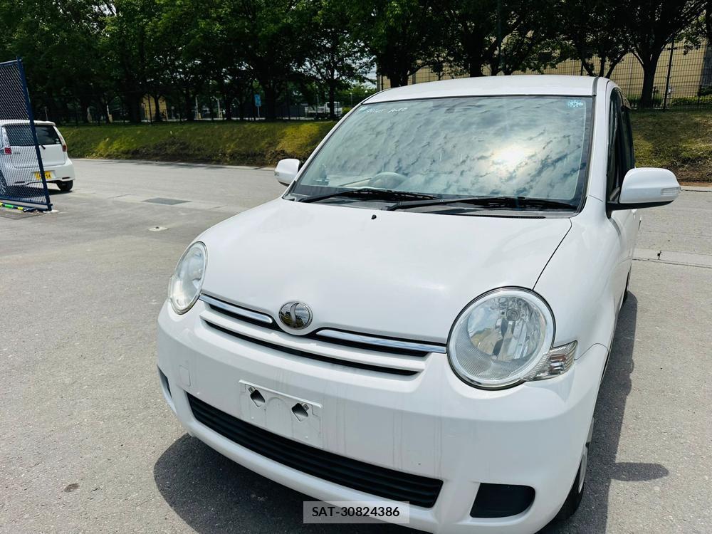 Toyota SIENTA 2009 7332874-0