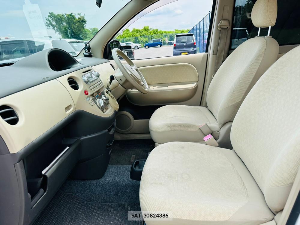 Toyota SIENTA 2009 7332874-10