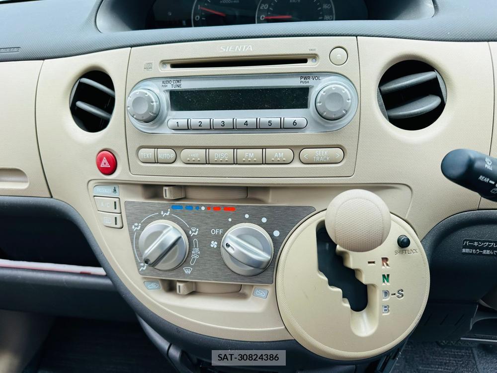 Toyota SIENTA 2009 7332874-18