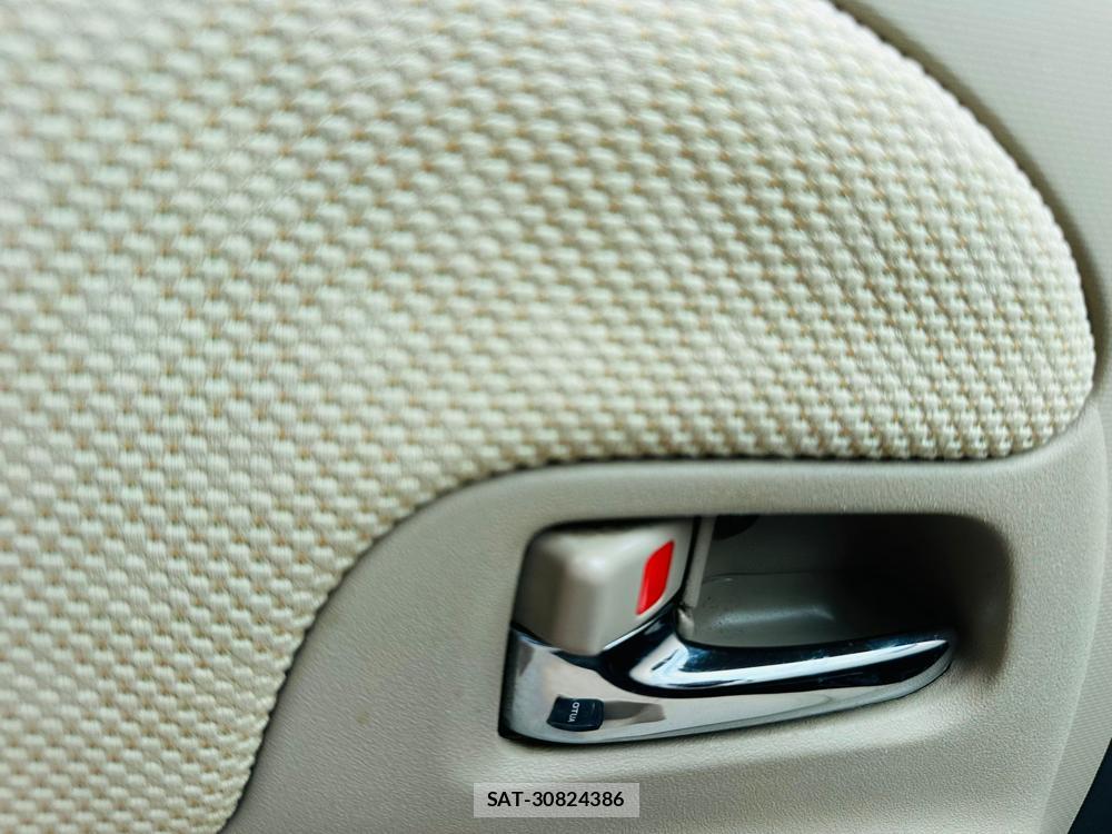 Toyota SIENTA 2009 7332874-21