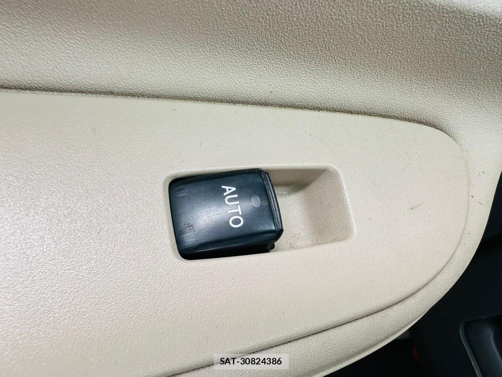 Toyota SIENTA 2009 7332874-22