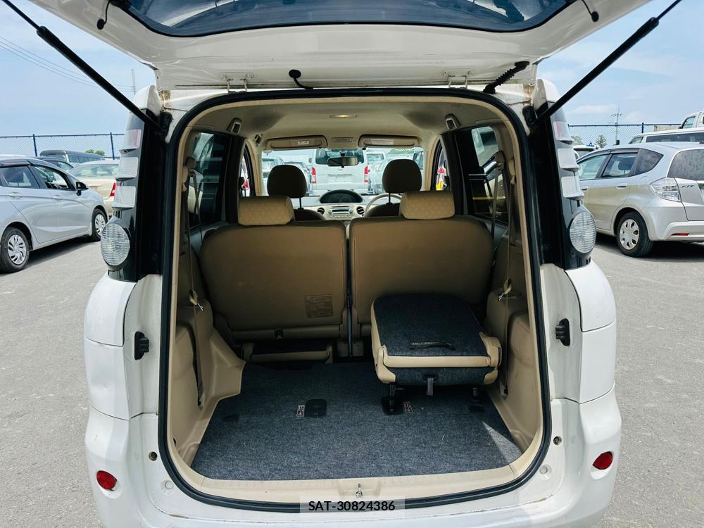 Toyota SIENTA 2009 7332874-24