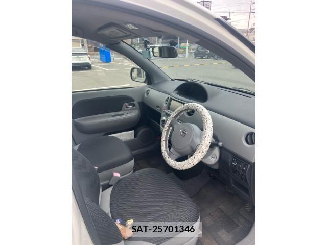 Toyota SIENTA 2006-04 7510042-11