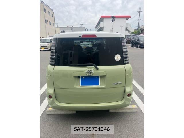 Toyota SIENTA 2006-04 7510042-1