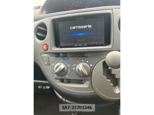 Toyota SIENTA 2006-04 7510042-19